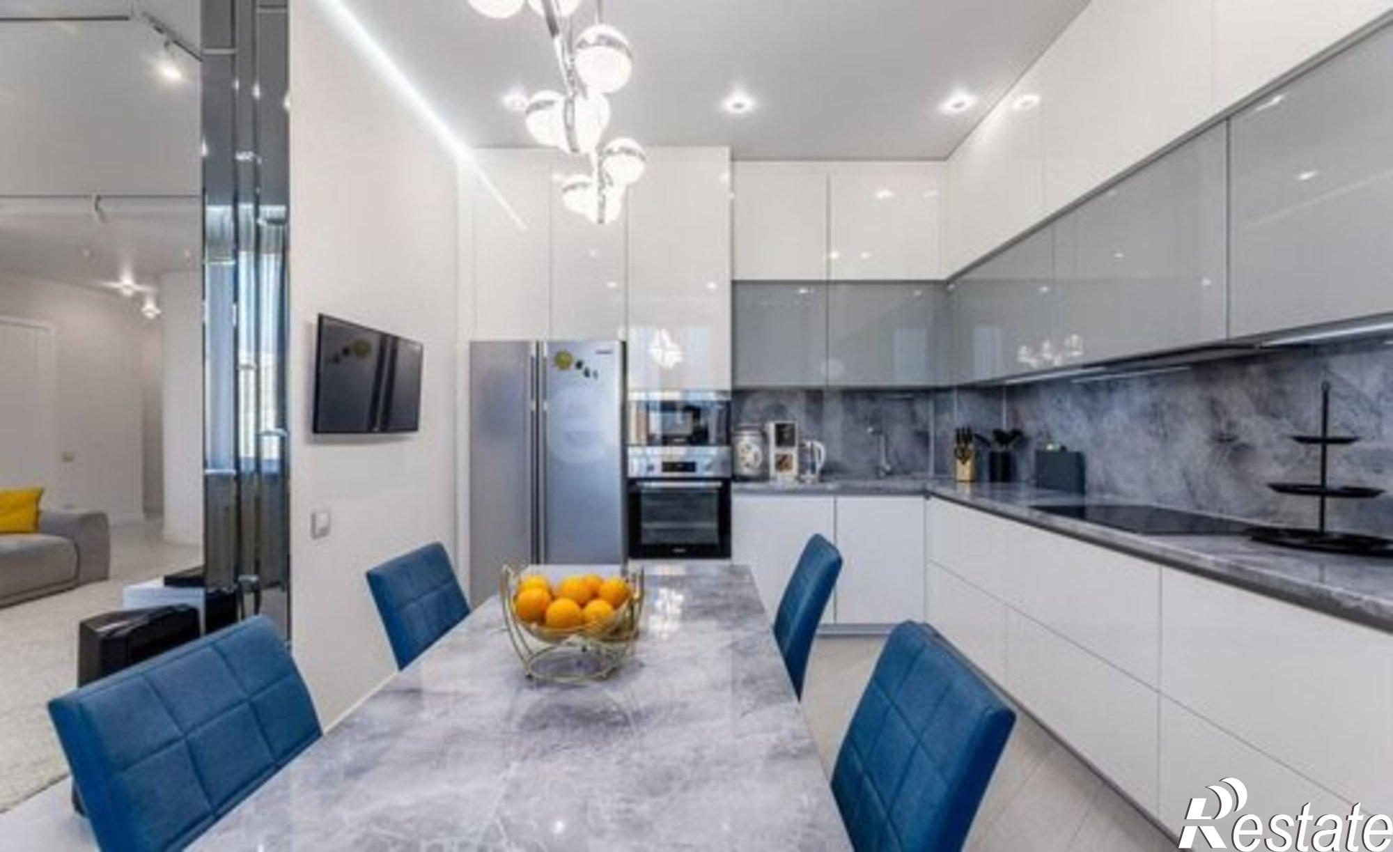 Купить квартиру за 38 000 000 рублей на ул Чистопольская, 86/10