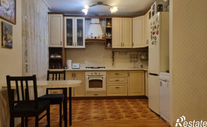 3-комн квартира пр-кт Победы, 18,  д. 18