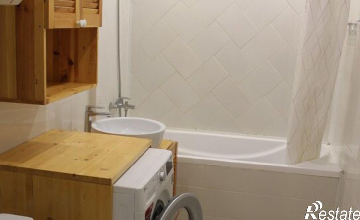 1-комн квартира улица Академика Глушко, 8,  д. 8