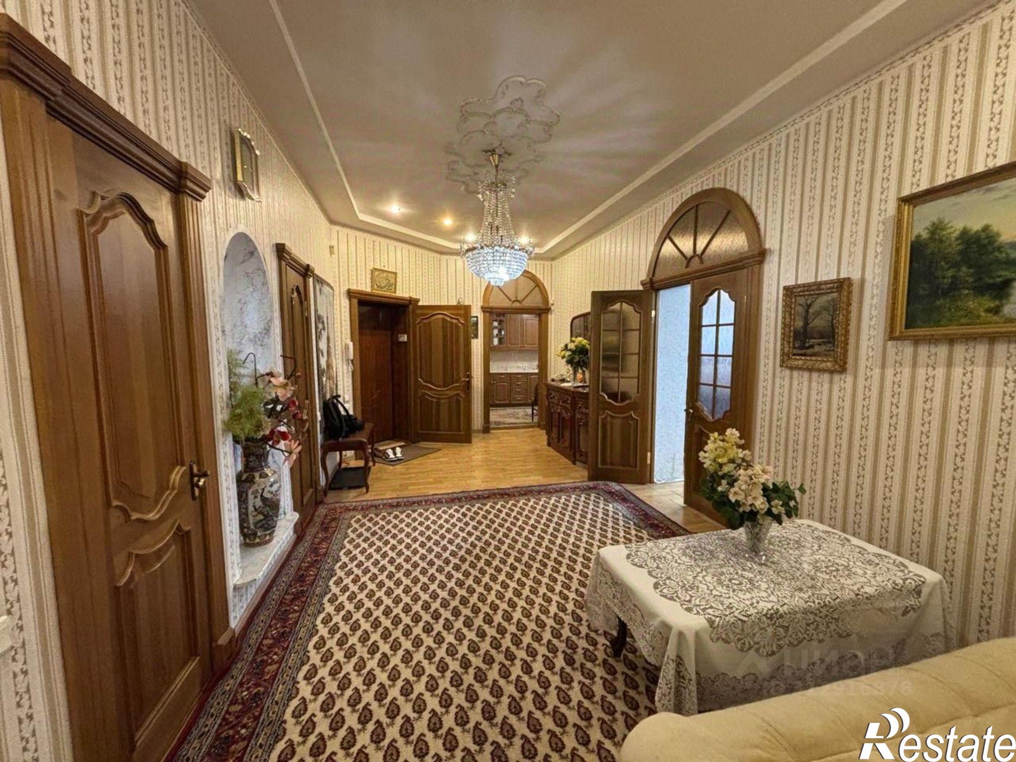 Сдать квартиру за 80 000 рублей на улица Нурсултана Назарбаева, 12