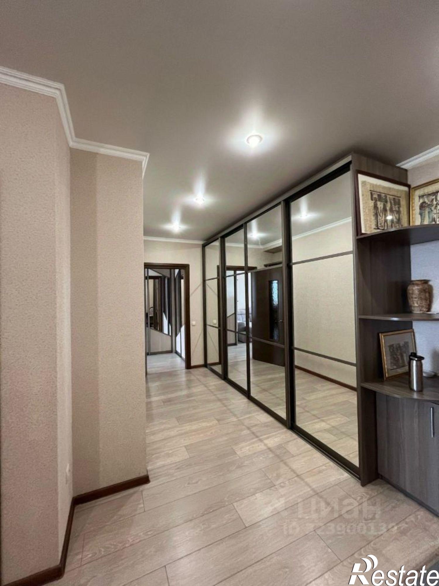 Сдать квартиру за 60 000 рублей на улица Достоевского, 50