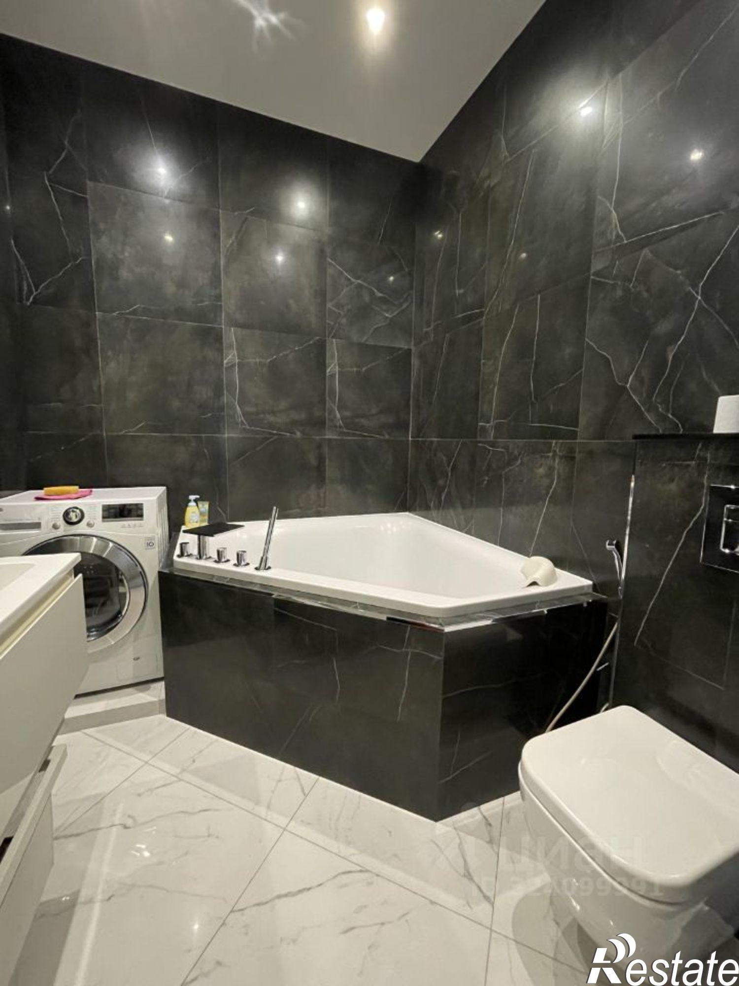 Купить квартиру за 37 000 000 рублей на улица Патриса Лумумбы, 50