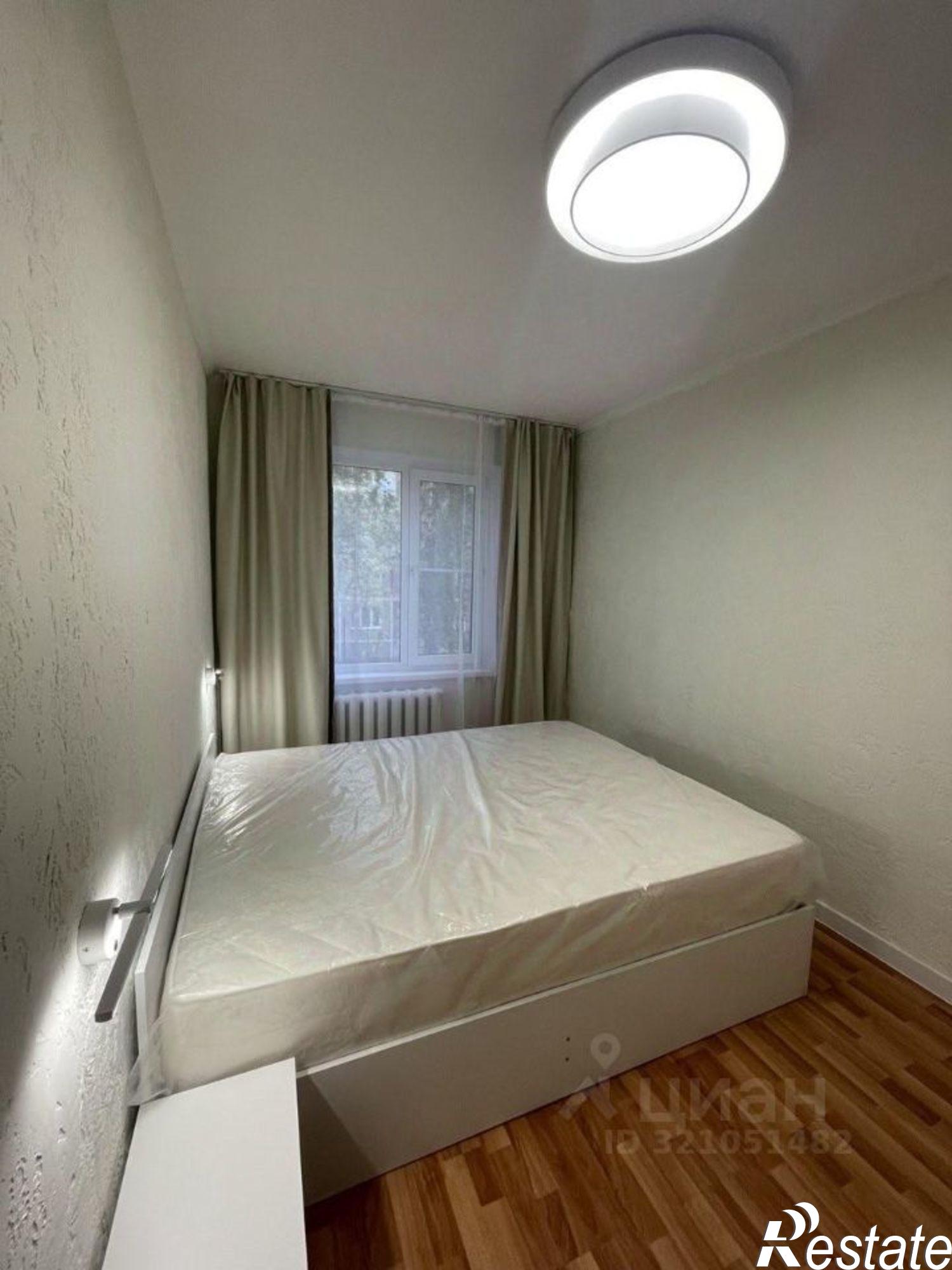 Сдать квартиру за 42 000 рублей на ул Короленко, 50а