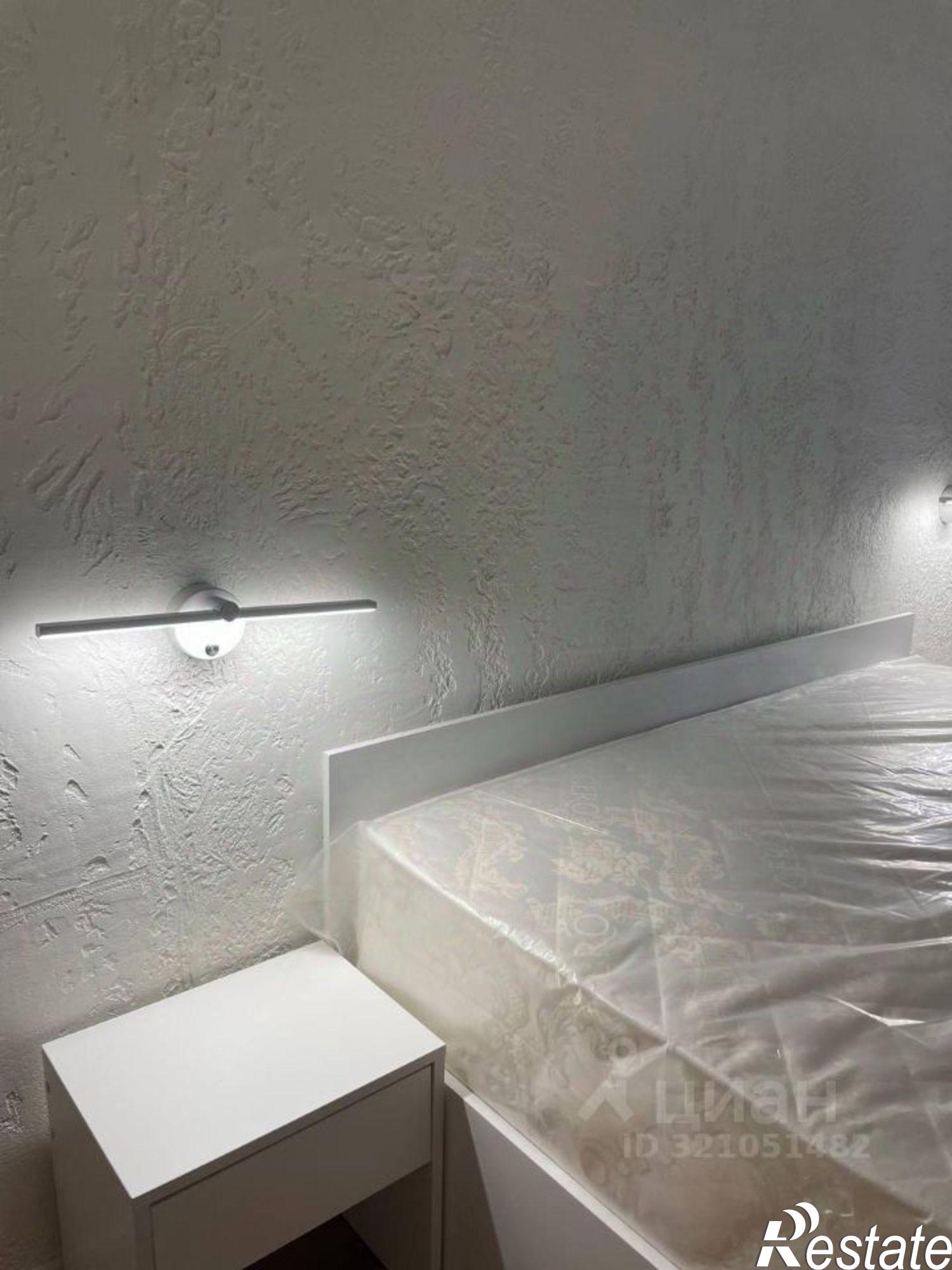 Сдать квартиру за 42 000 рублей на ул Короленко, 50а