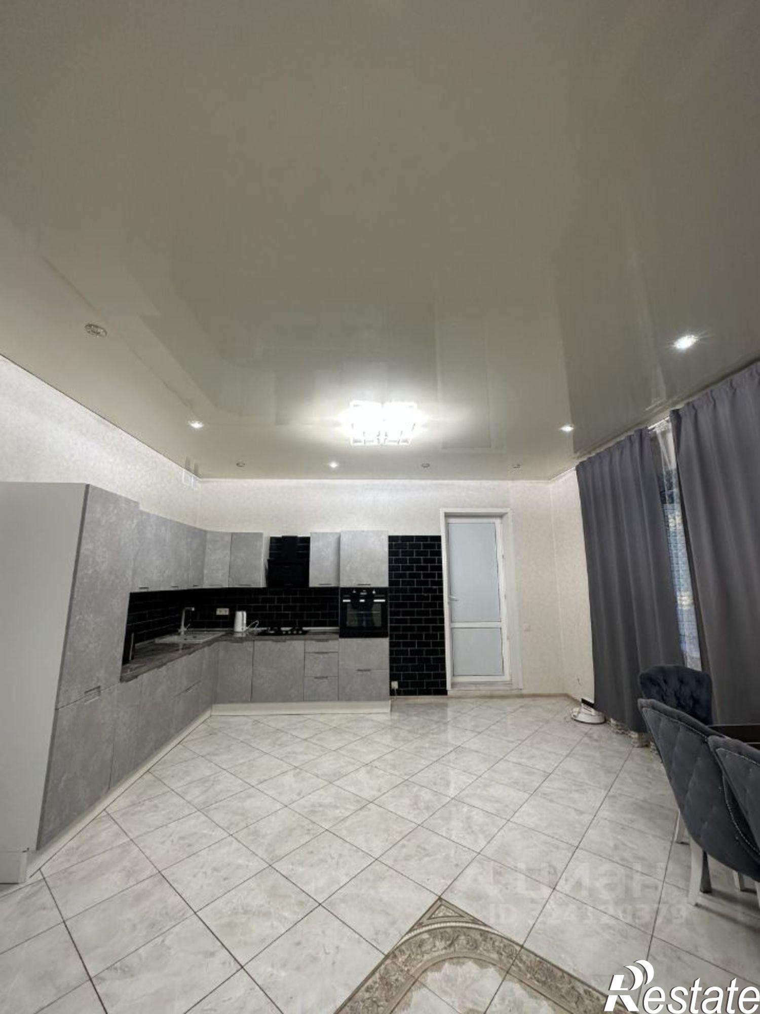 Сдать дачу, дом, коттедж за 130 000 рублей на Центральная улица, 5Е