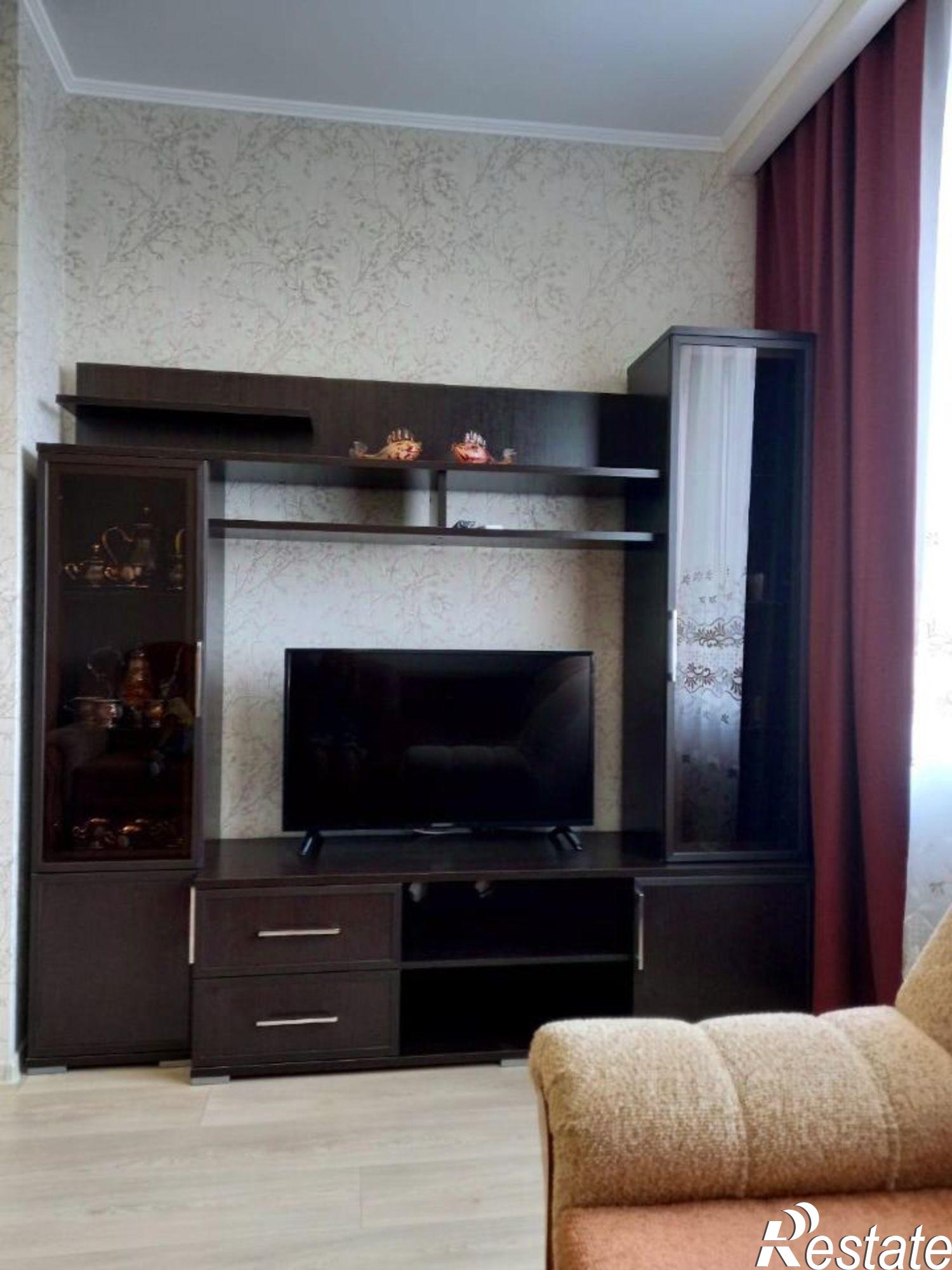 Сдать квартиру за 27 000 рублей на ул Профессора Камая, 10 3