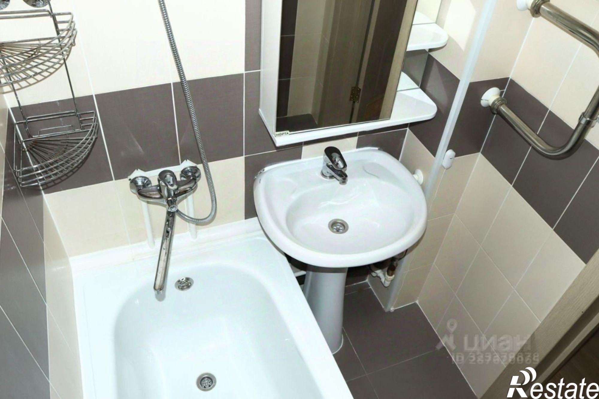 Сдать квартиру за 47 000 рублей на ул Рауиса Гареева, 96