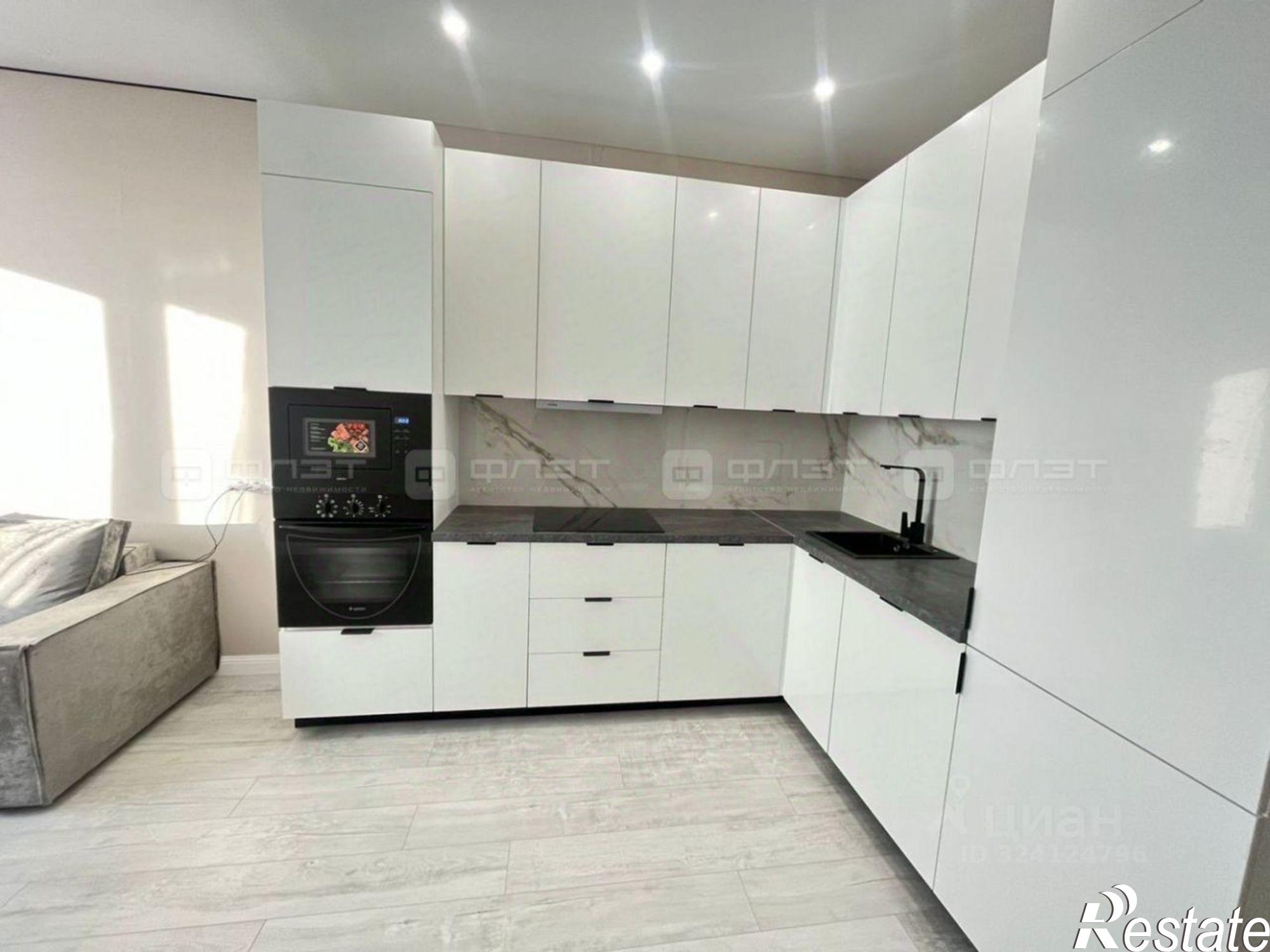 Купить квартиру за 10 990 000 рублей на Танковая улица, 2