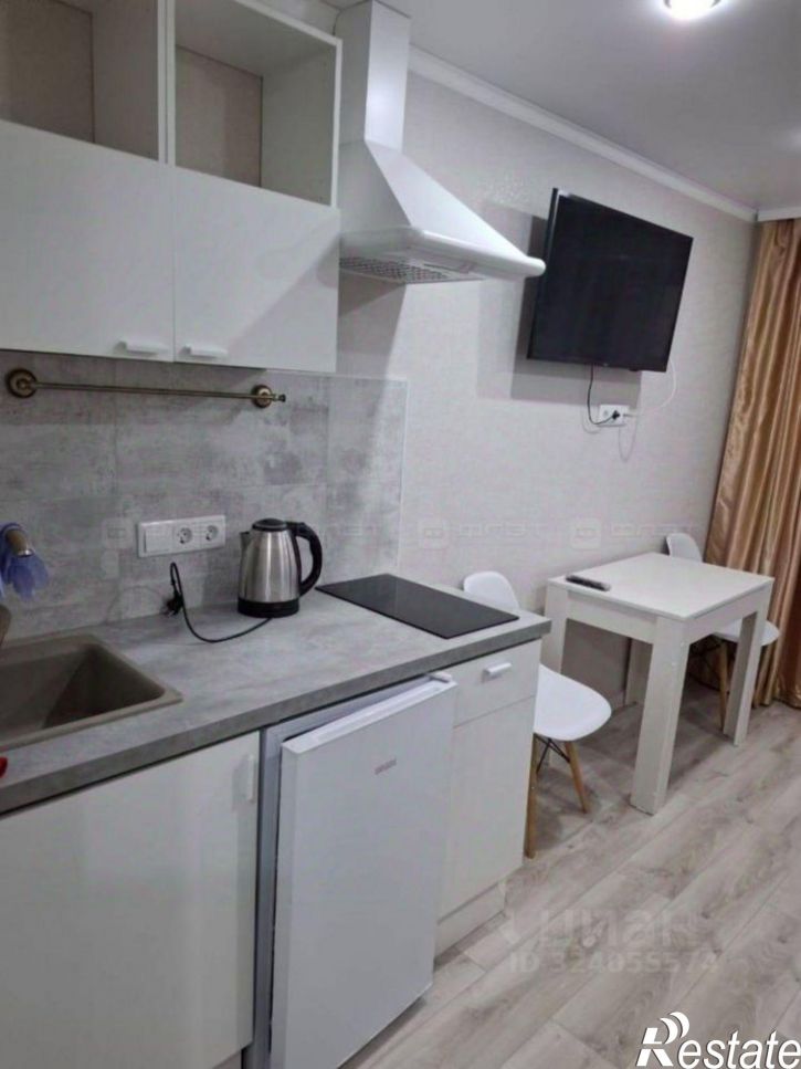 1-комн квартира улица Короленко, 40,  д. 40