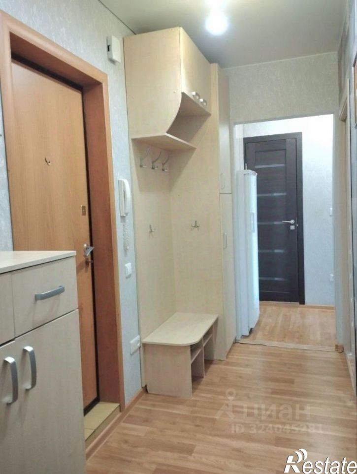 2-комн квартира улица Академика Лаврентьева, 10,  д. 10