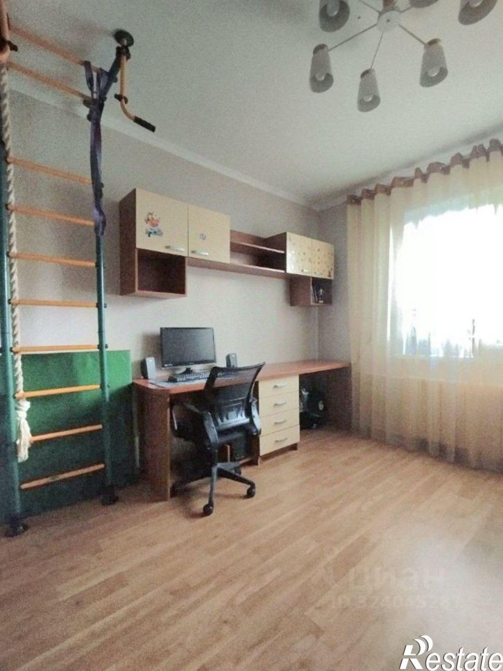 2-комн квартира улица Академика Лаврентьева, 10,  д. 10