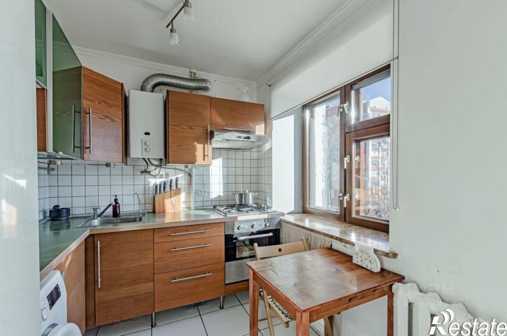 2-комн квартира улица Красной Позиции, 33,  д. 33