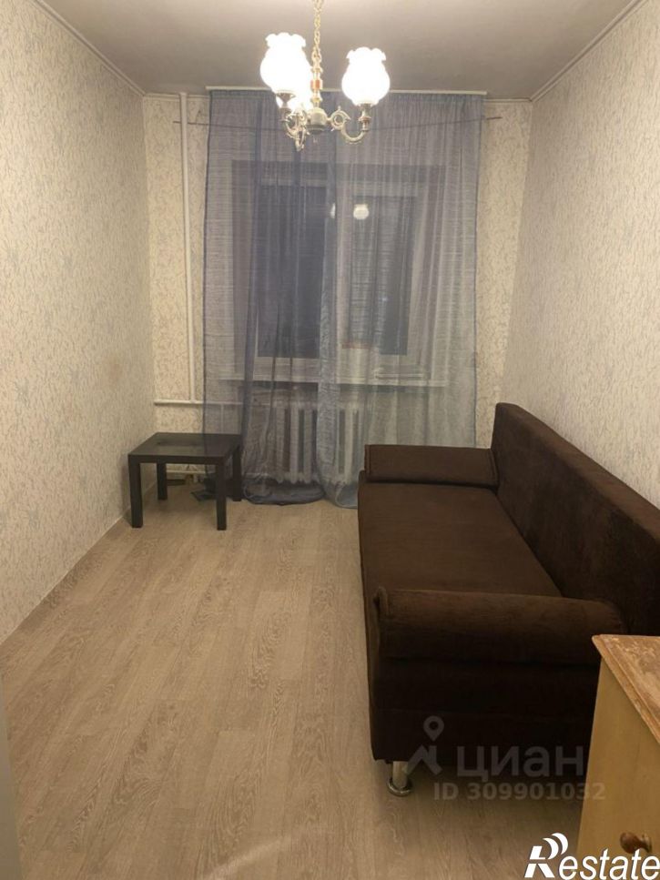 Комната улица Академика Кирпичникова, 27,  д. 27