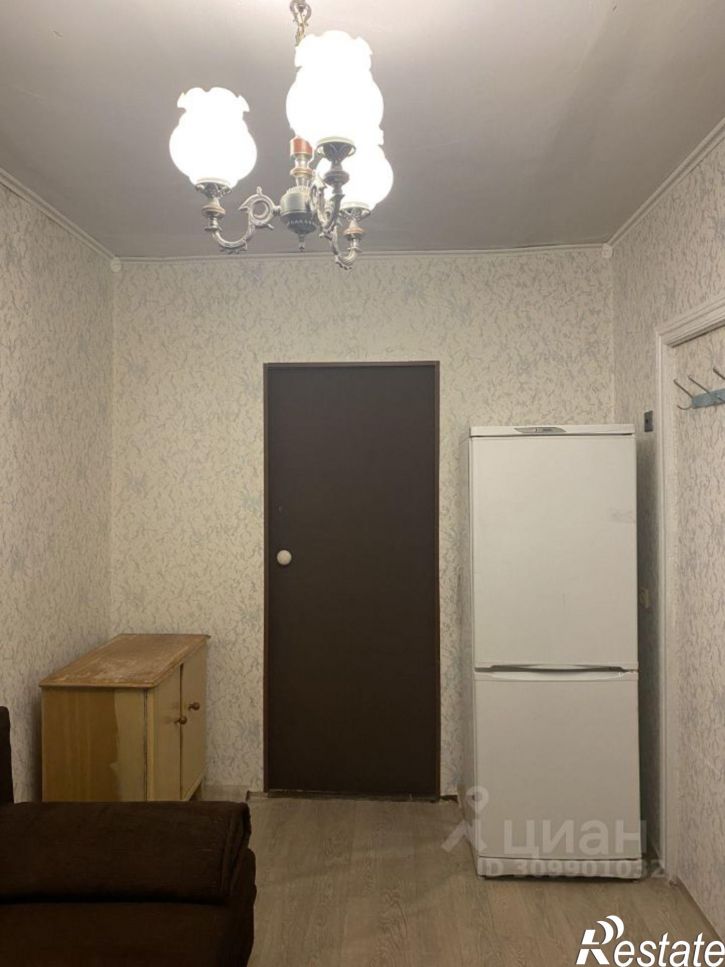 Комната улица Академика Кирпичникова, 27,  д. 27