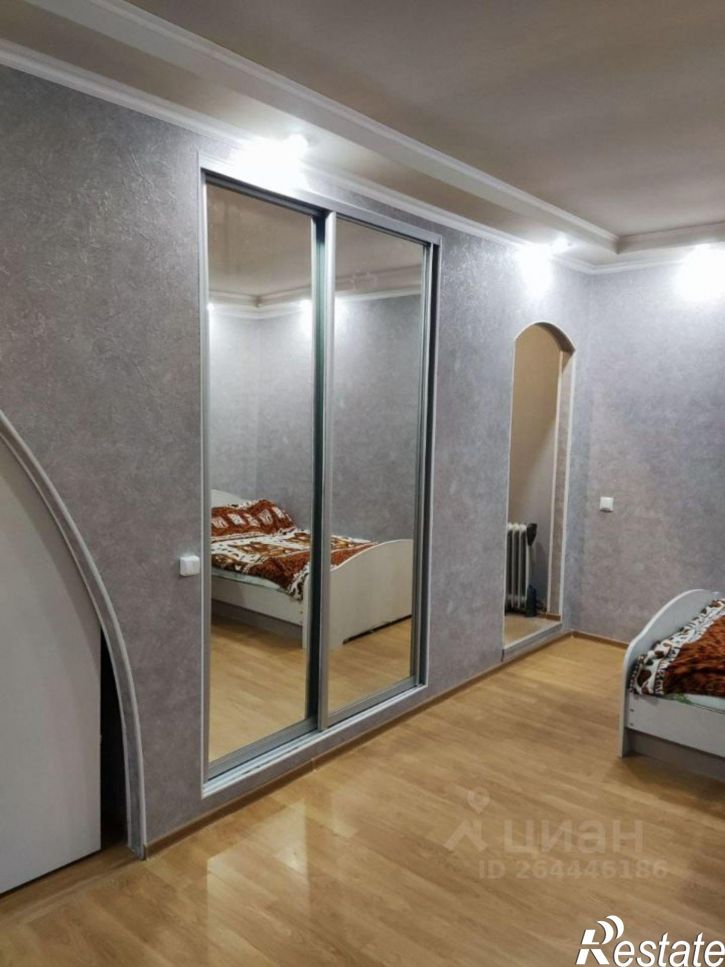 1-комн квартира улица Александра Попова, 4,  д. 4