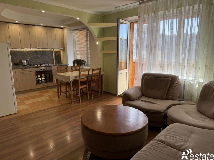 3-комн квартира ул Юлиуса Фучика, 66,  д. 66