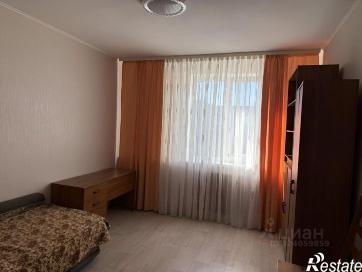 3-комн квартира ул Юлиуса Фучика, 66,  д. 66