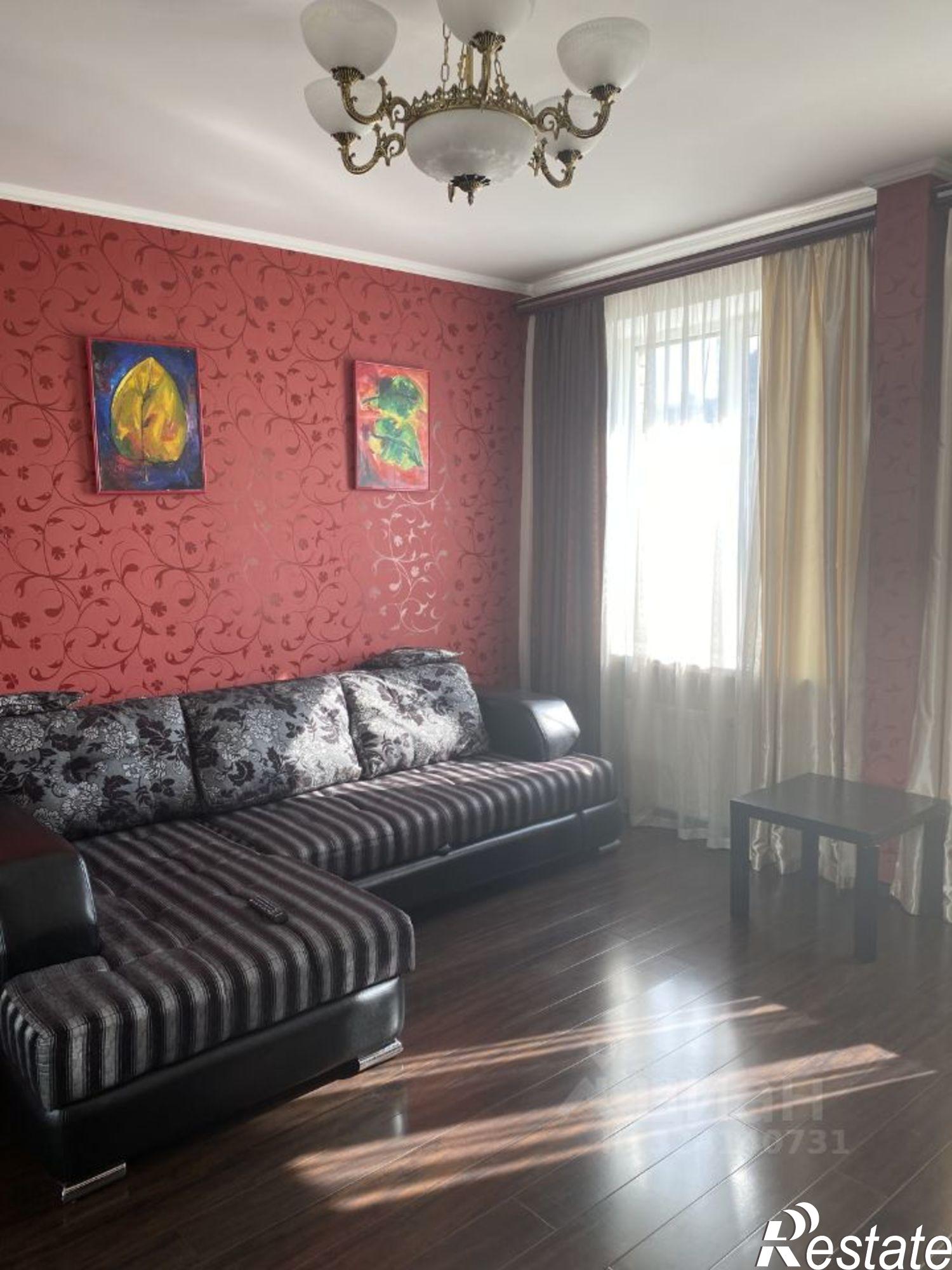 Сдать квартиру за 40 000 рублей на улица Нигматуллина, 1/47