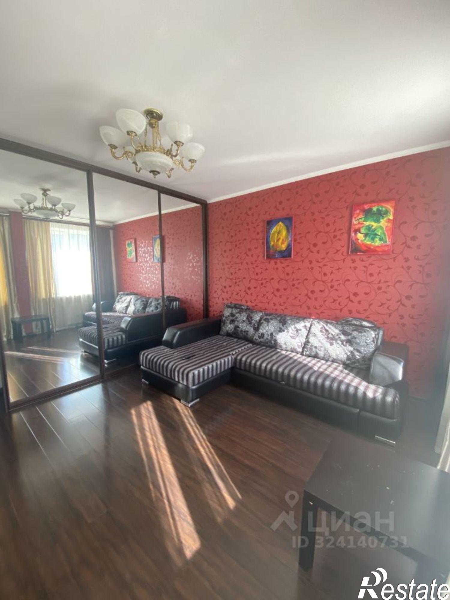 Сдать квартиру за 40 000 рублей на улица Нигматуллина, 1/47