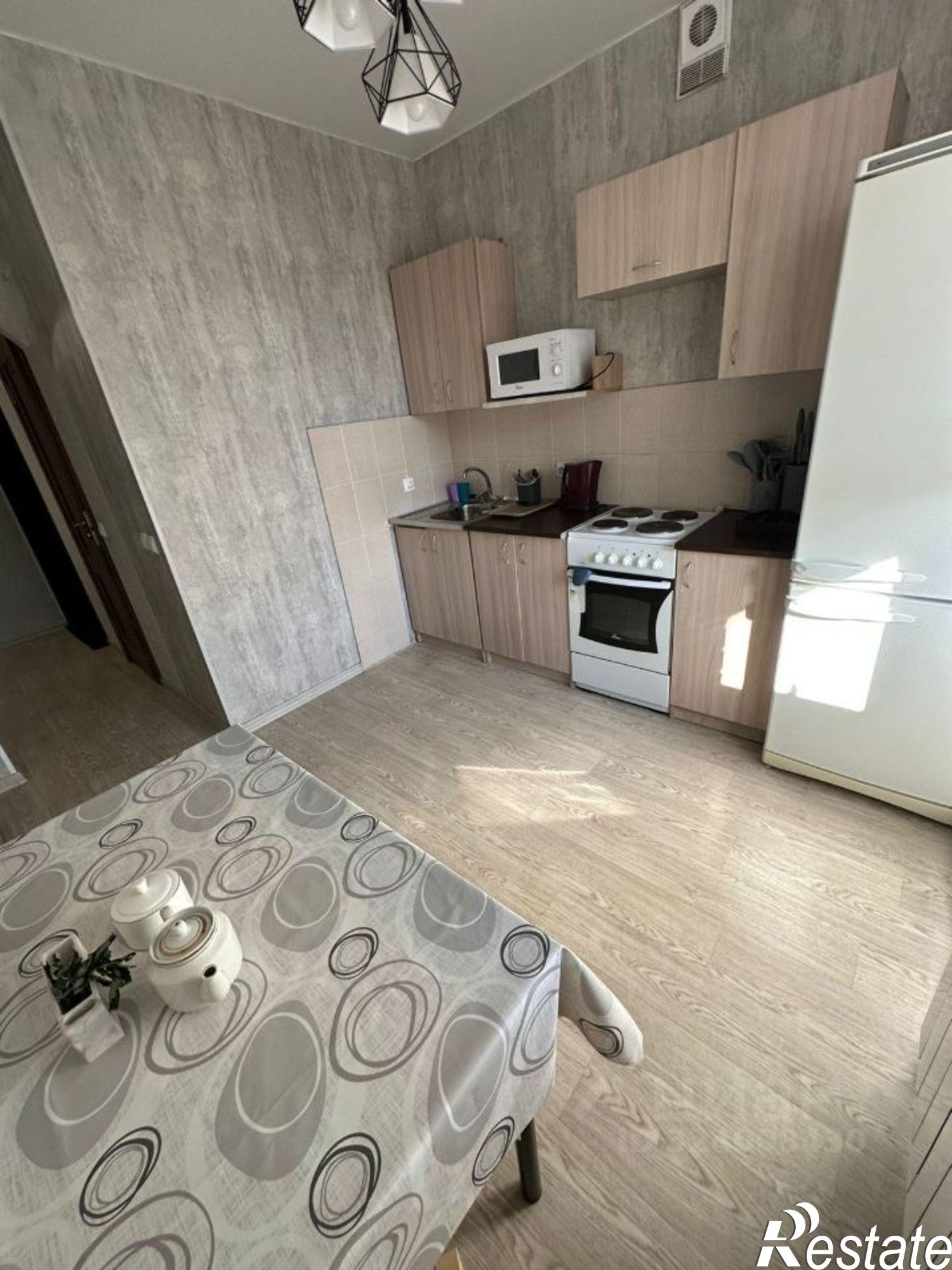 Сдать квартиру за 45 000 рублей на улица Серова, 26А