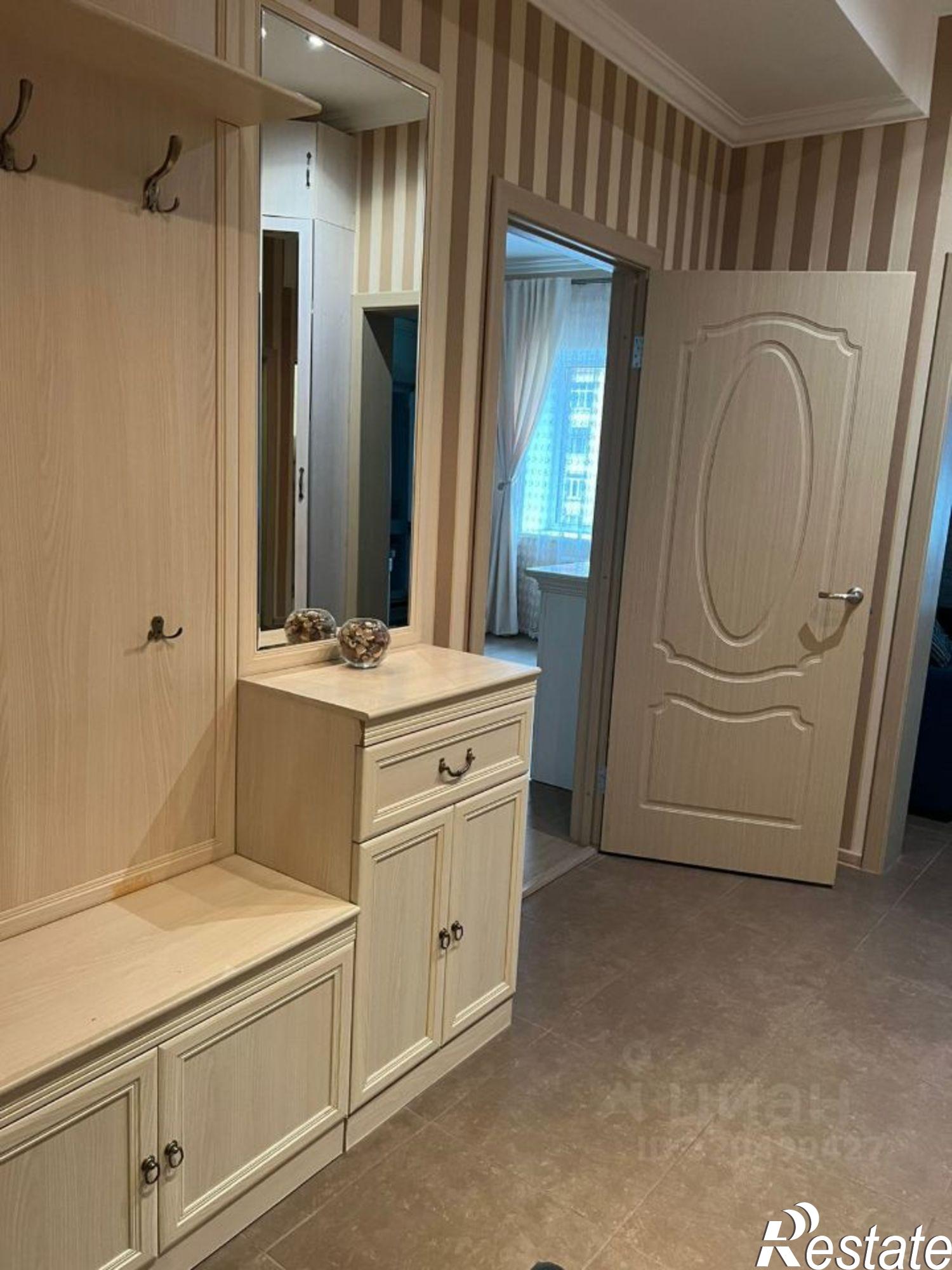 Сдать квартиру за 40 000 рублей на Чистопольская улица, 36