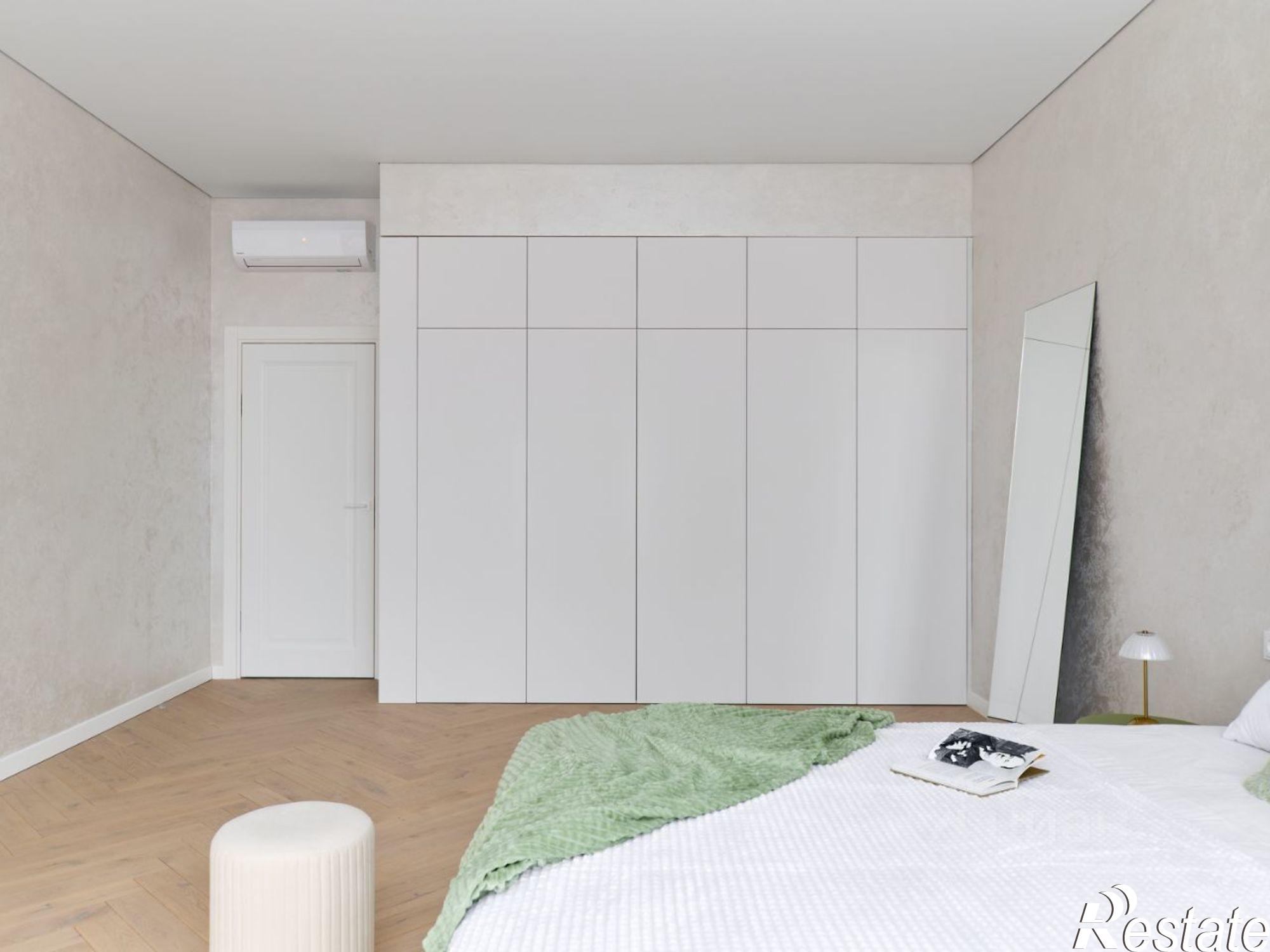 Купить квартиру за 84 000 000 рублей на Катановский переулок, 4