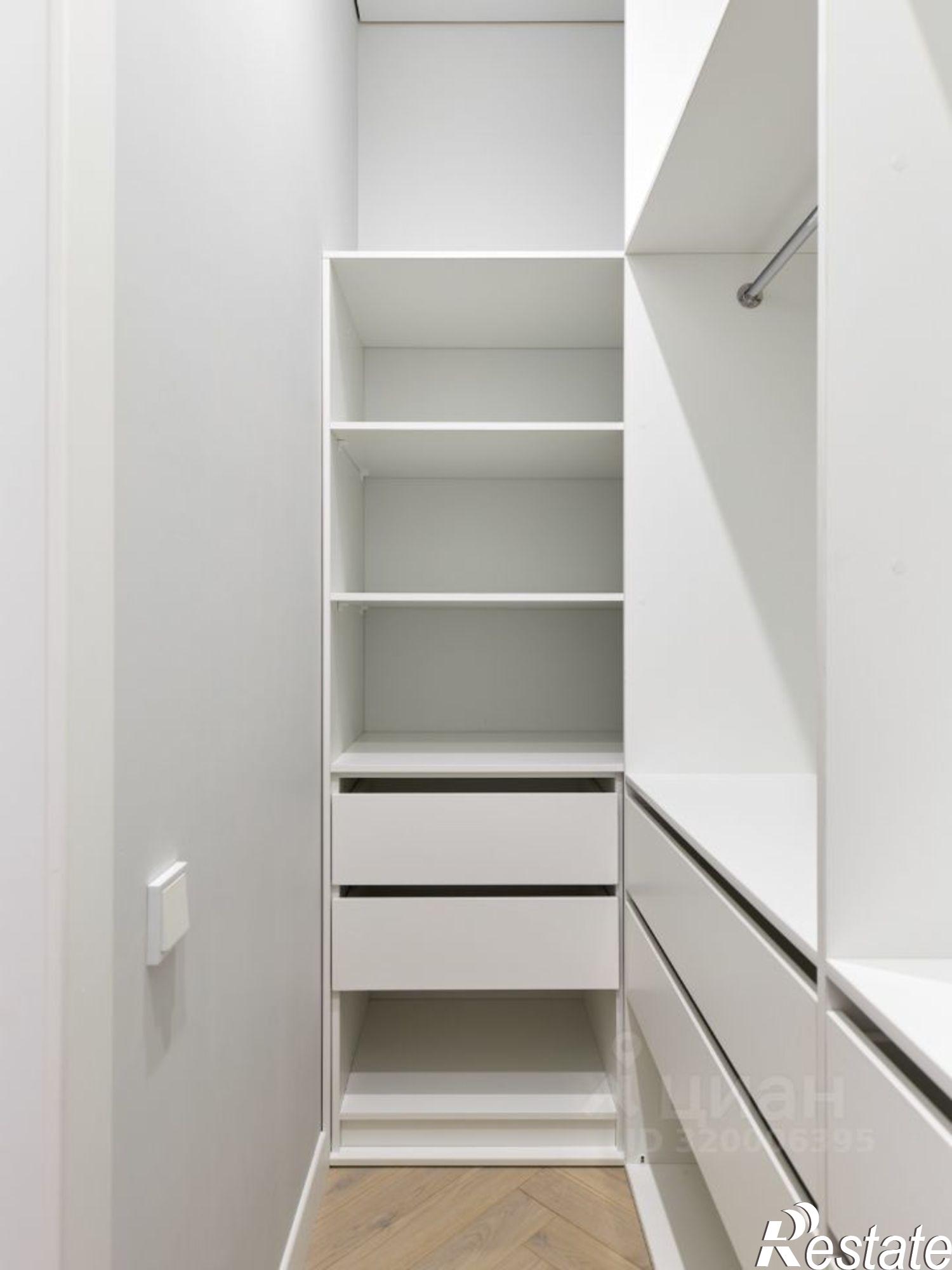 Купить квартиру за 84 000 000 рублей на Катановский переулок, 4