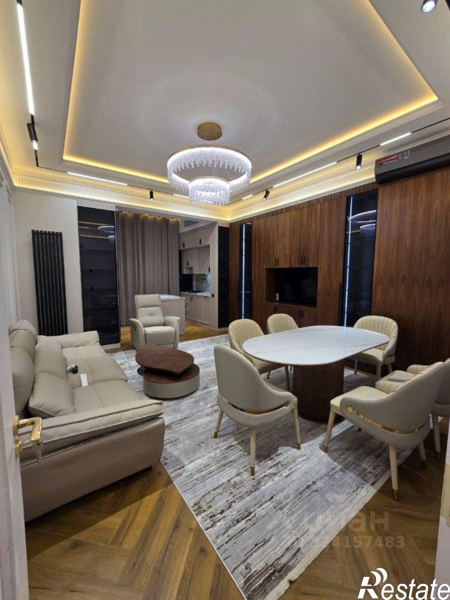 Сдать квартиру за 89 990 рублей на улица Касаткина, 15