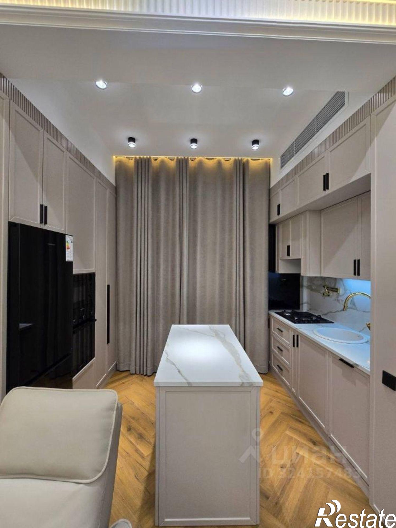 Сдать квартиру за 89 990 рублей на улица Касаткина, 15