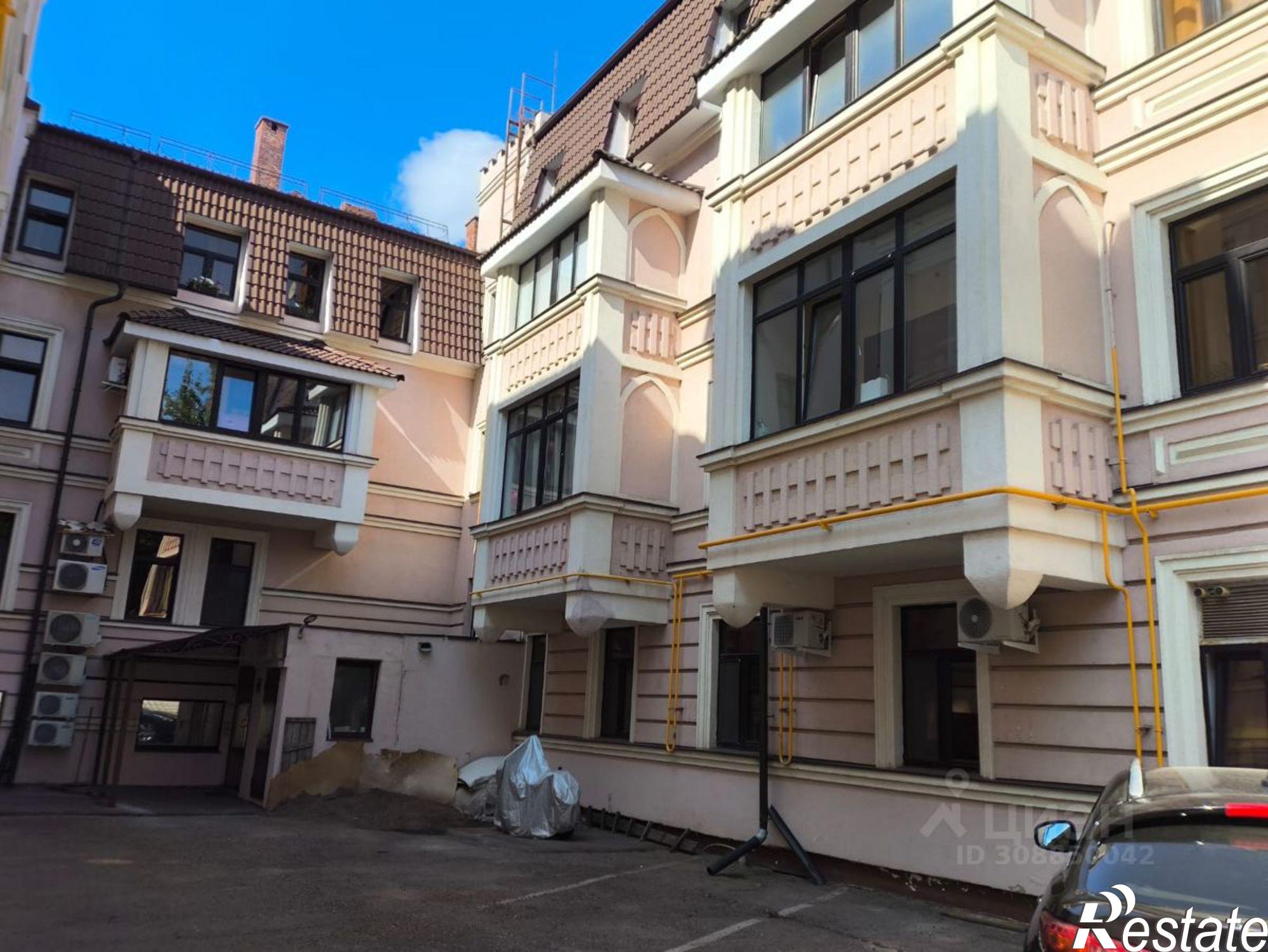 Сдать квартиру за 48 000 рублей на улица Лобачевского, 8