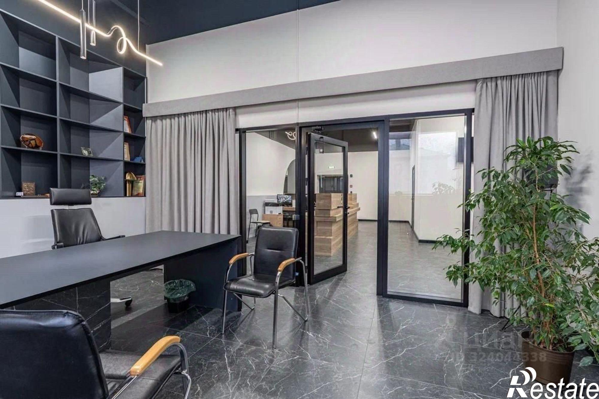 Купить офис, помещение под офис за 50 281 400 рублей на Сибирский тракт, 34 к1