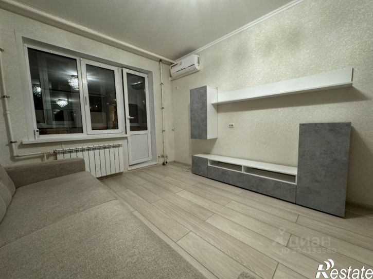 1-комн квартира ул Адоратского, 15,  д. 15