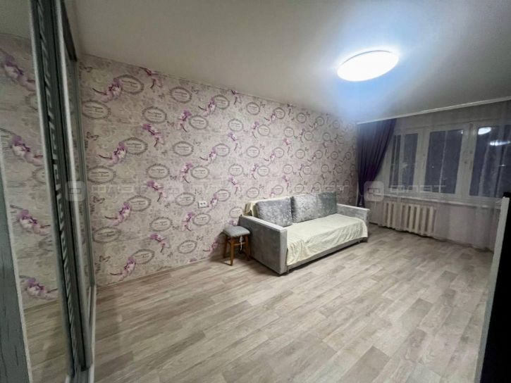 2-комн квартира ул. Комарова д.20