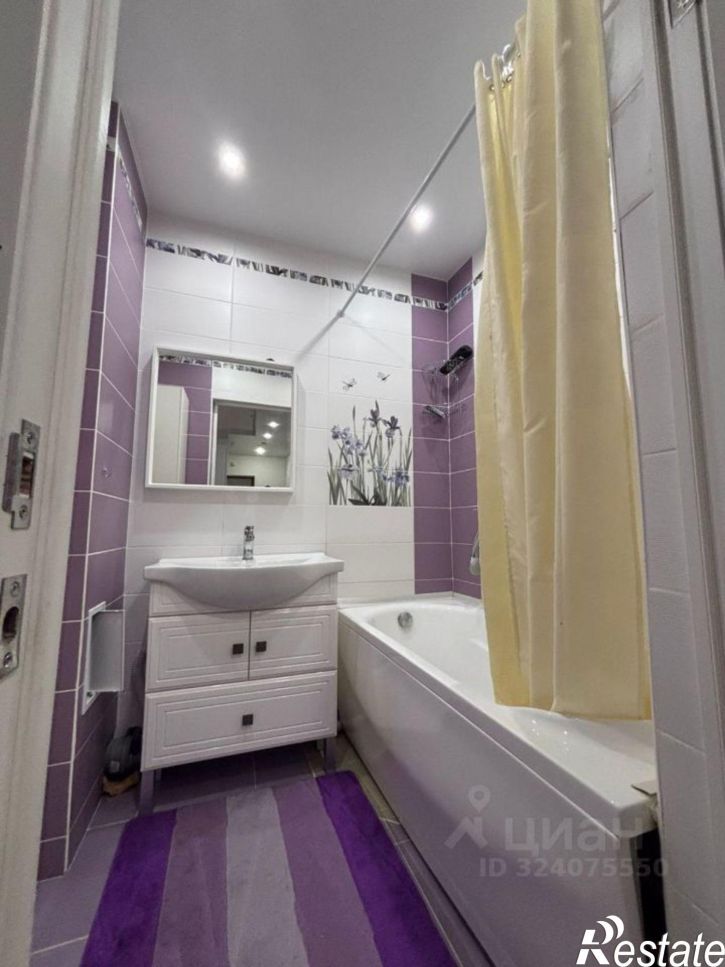 Комната улица Азата Аббасова, 13,  д. 13