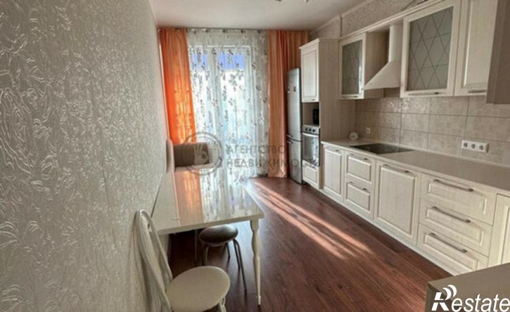 2-комн квартира улица Юлиуса Фучика, 88,  д. 88