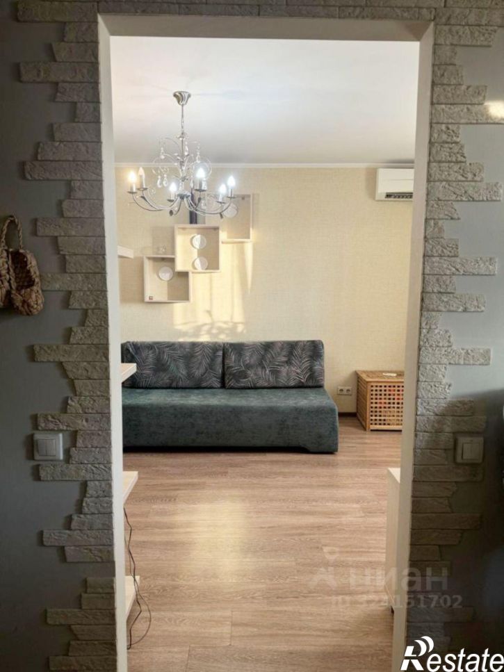 1-комн квартира ул Юлиуса Фучика, 64 1,  д. 64 1,  к. 1