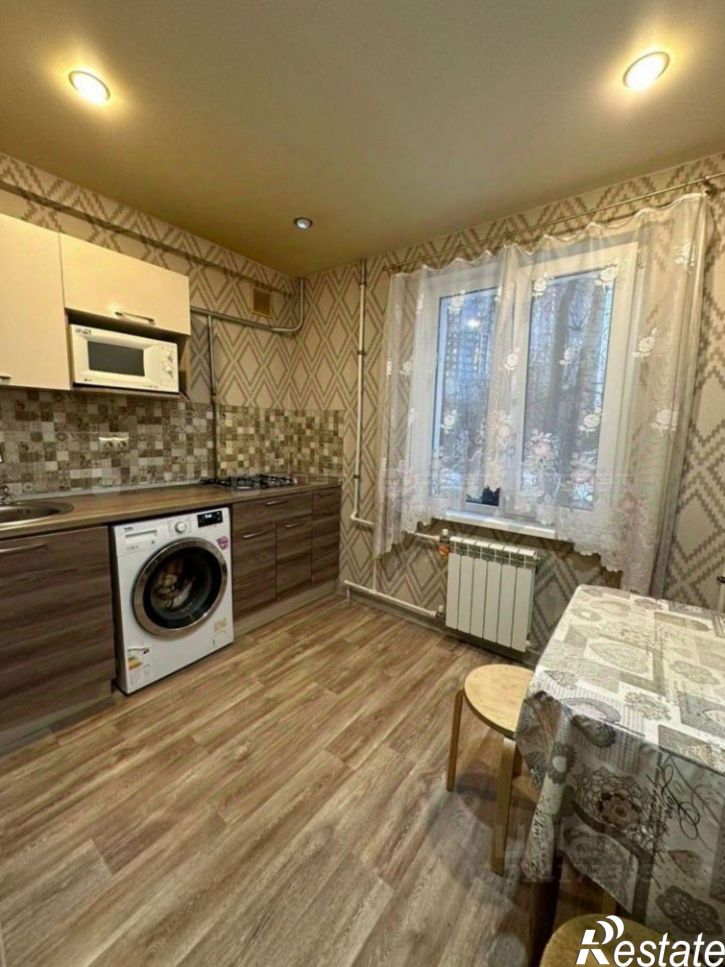 2-комн квартира ул Рихарда Зорге, 42,  д. 42