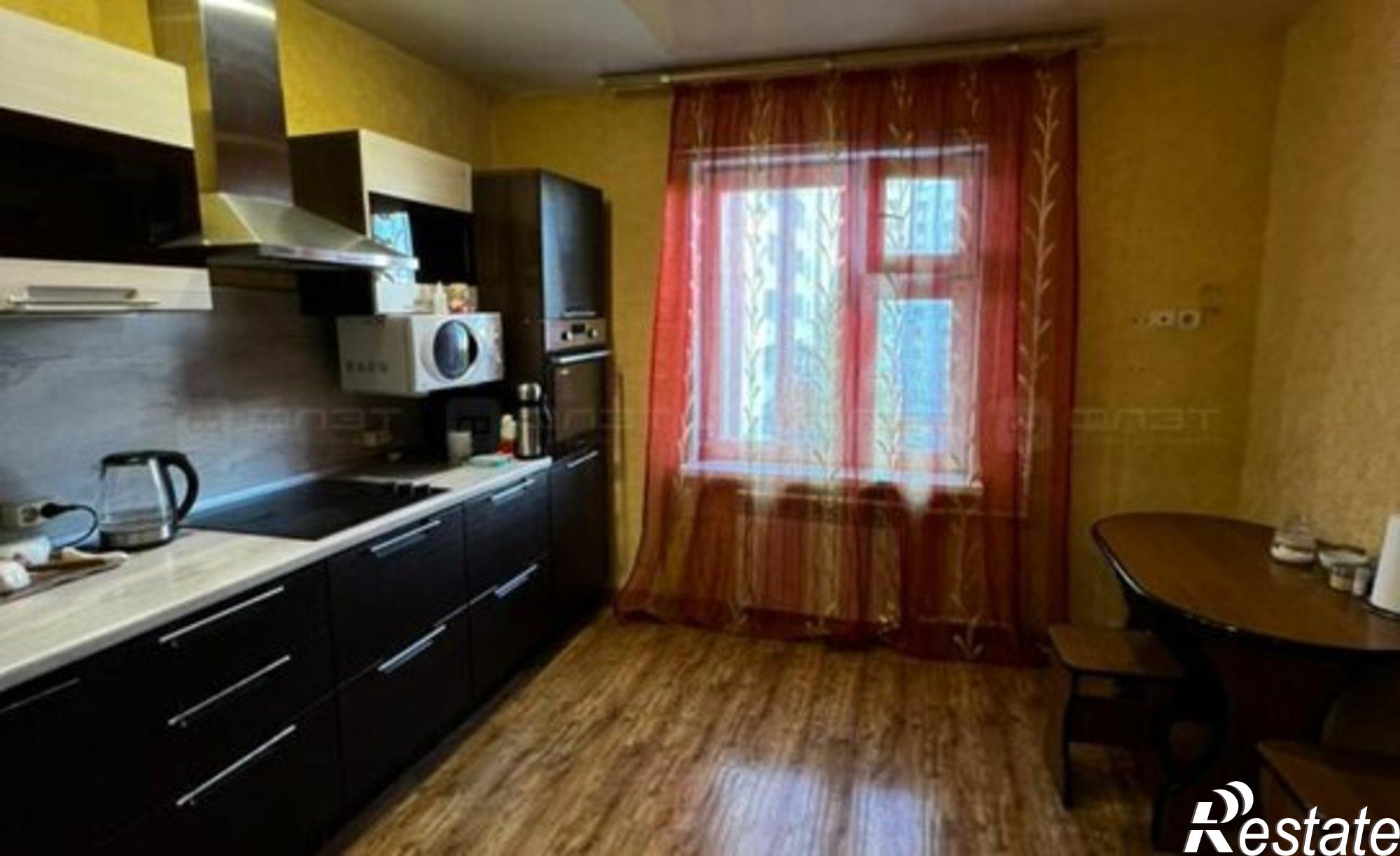 Купить квартиру за 12 500 000 рублей на проспект Победы, 100