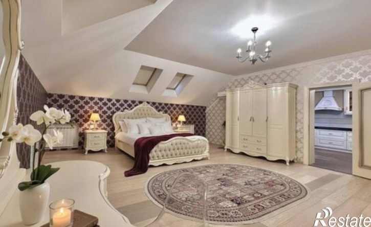 4-комн квартира ул Нурсултана Назарбаева, 10,  д. 10