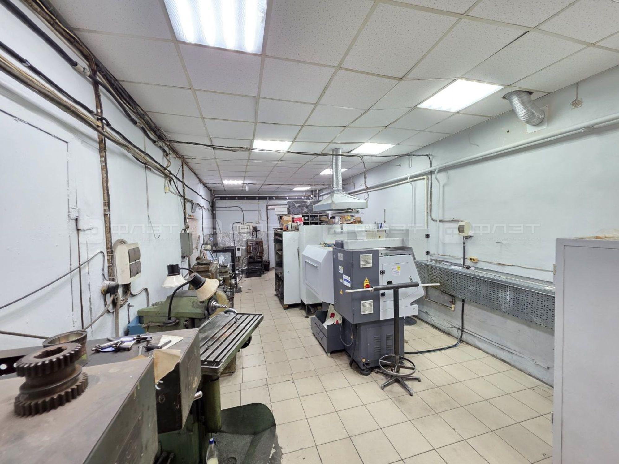 Купить складское помещение за 90 000 000 рублей на ул. Восстания, дом 100/5110