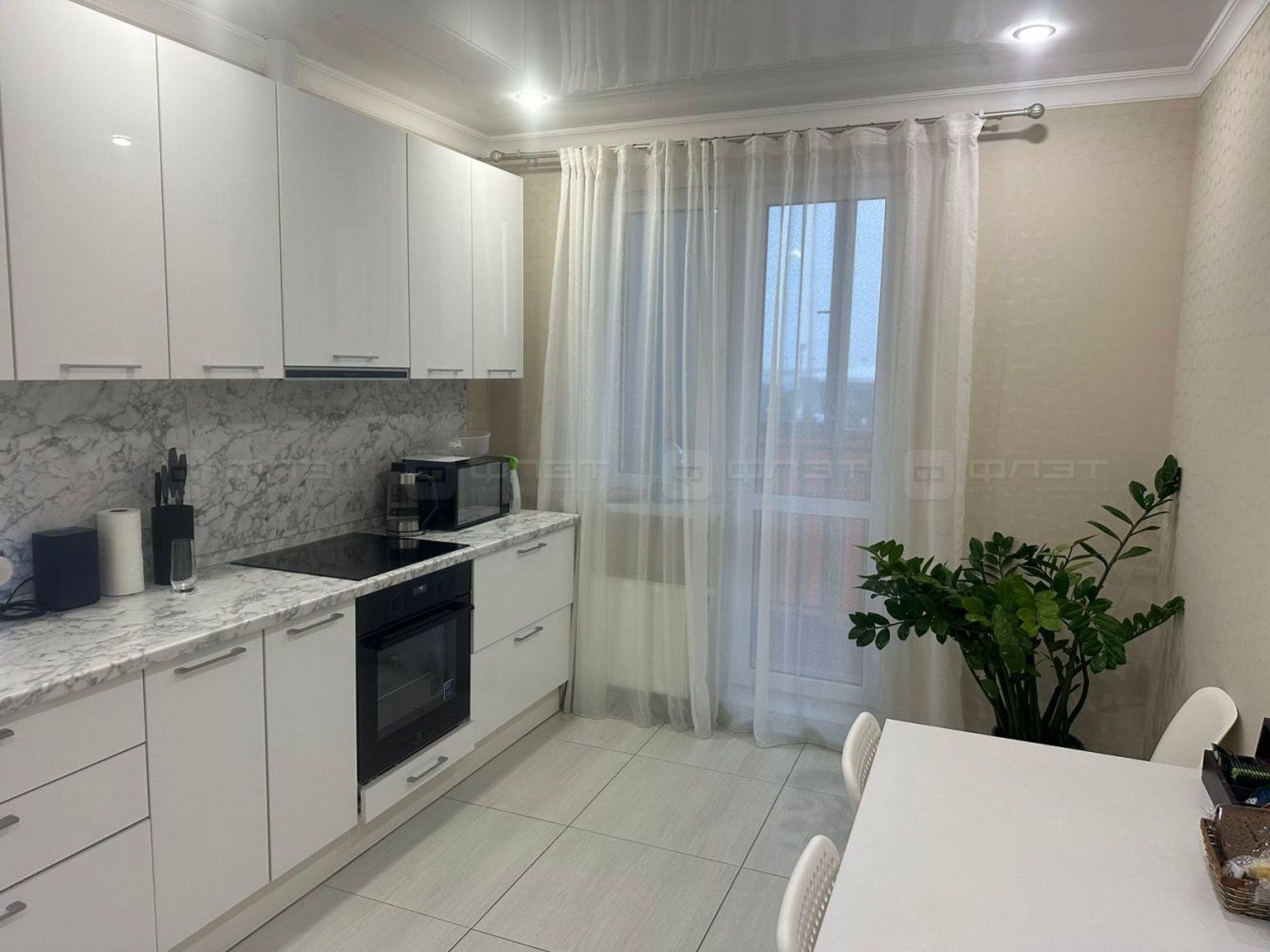 Купить квартиру за 10 000 000 рублей на пр-кт. Альберта Камалеева, дом 30