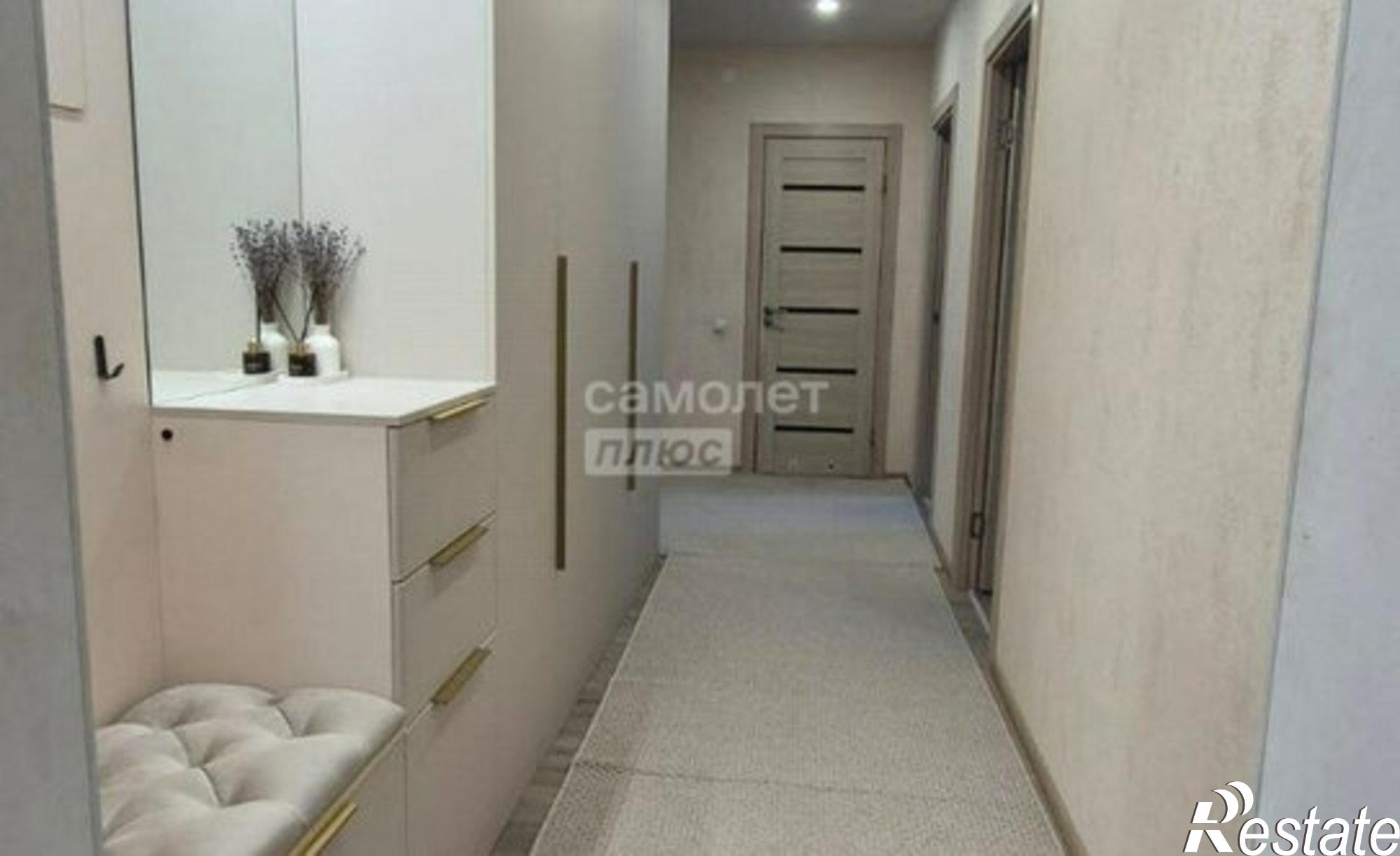 Купить квартиру за 16 900 000 рублей на ул Азата Аббасова, 3