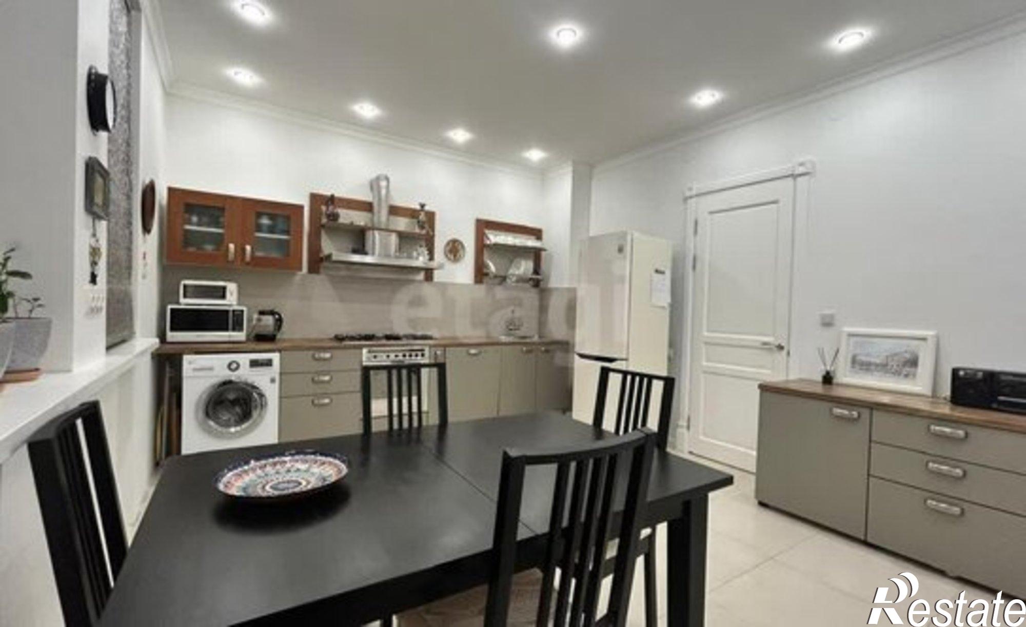 Купить квартиру за 16 600 000 рублей на улица Зинина, 20