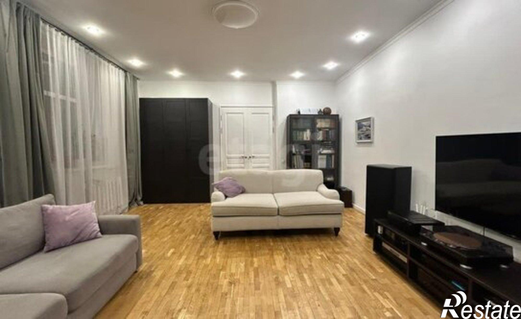 Купить квартиру за 16 600 000 рублей на улица Зинина, 20