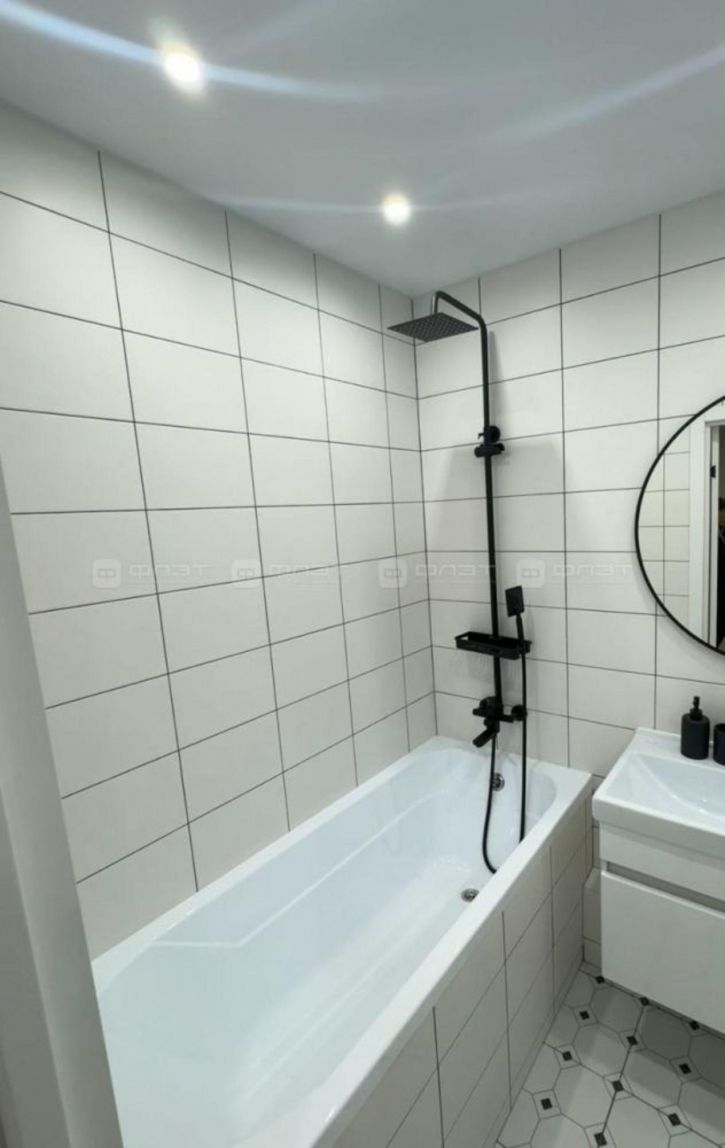 2-комн квартира ул. Адоратского, дом 5