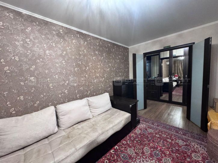 3-комн квартира ул. Адоратского, дом 7