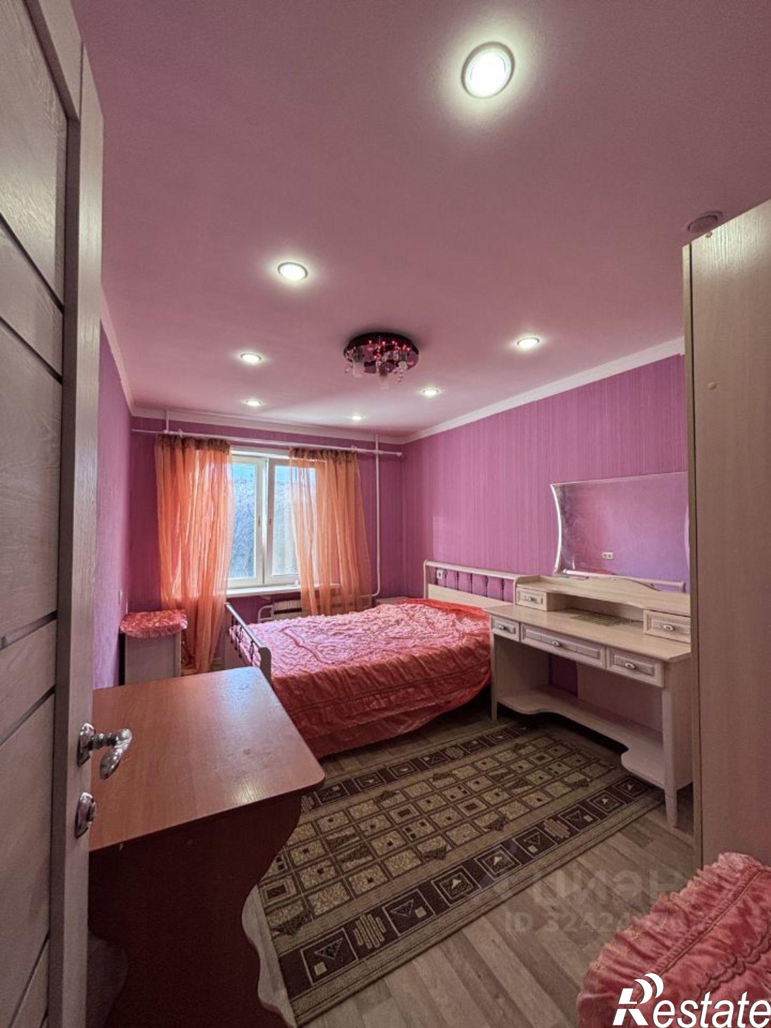 Сдать квартиру за 45 000 рублей на ул Юлиуса Фучика, 72