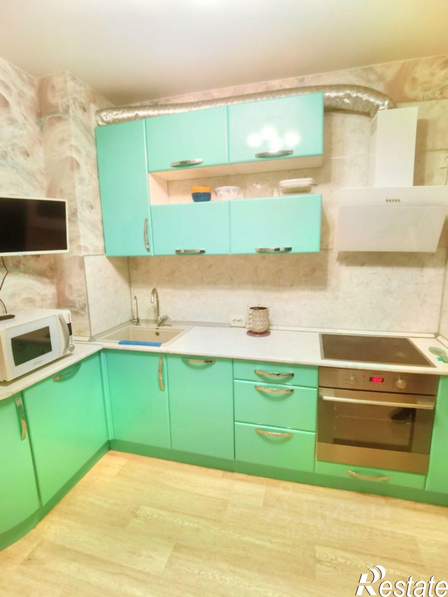 Сдать квартиру за 45 000 рублей на ул Чистопольская, 61Б