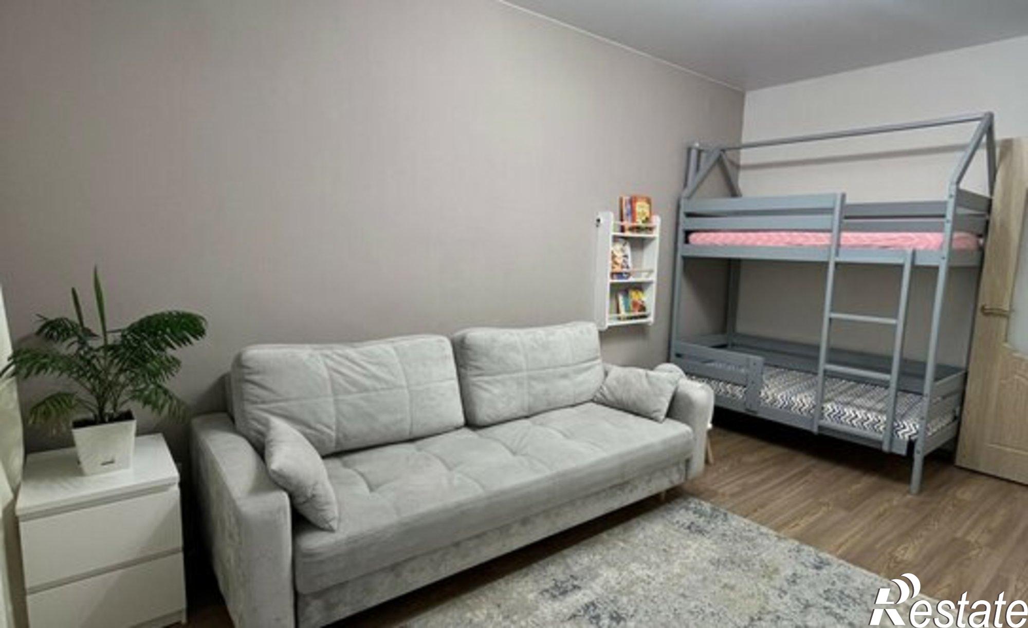 Купить квартиру за 10 200 000 рублей на улица Рауиса Гареева, 98