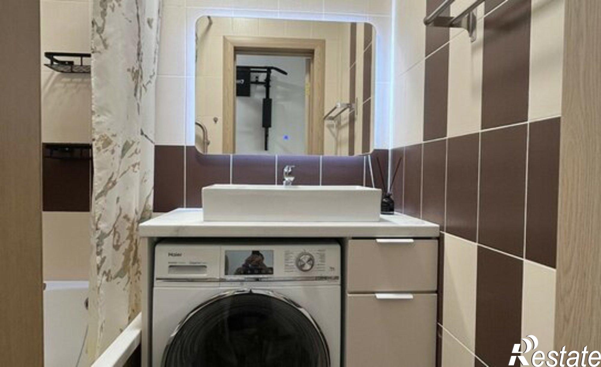 Купить квартиру за 10 200 000 рублей на улица Рауиса Гареева, 98